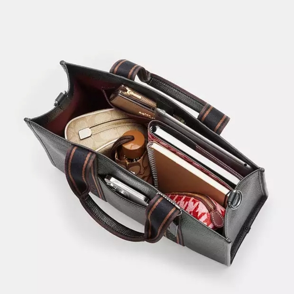 New!🆕 Coach Smith Tote - Picture 5 of 7